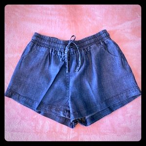 Freestyle Revolution shorts